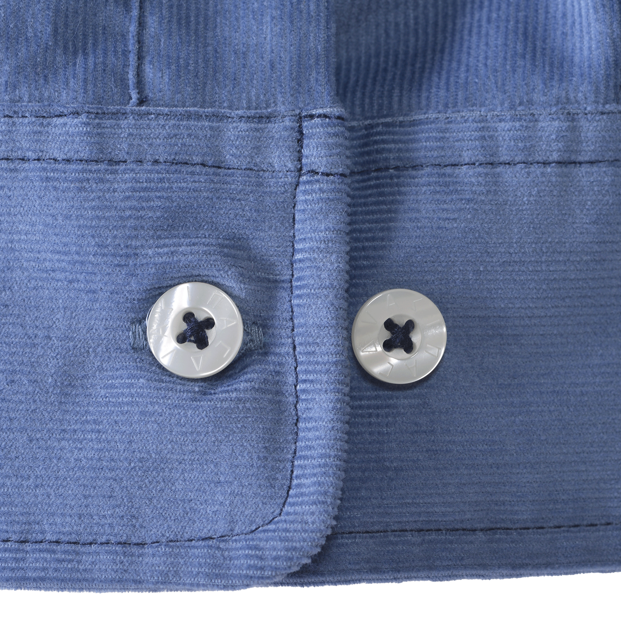 Long-sleeved button-down shirt 25224060