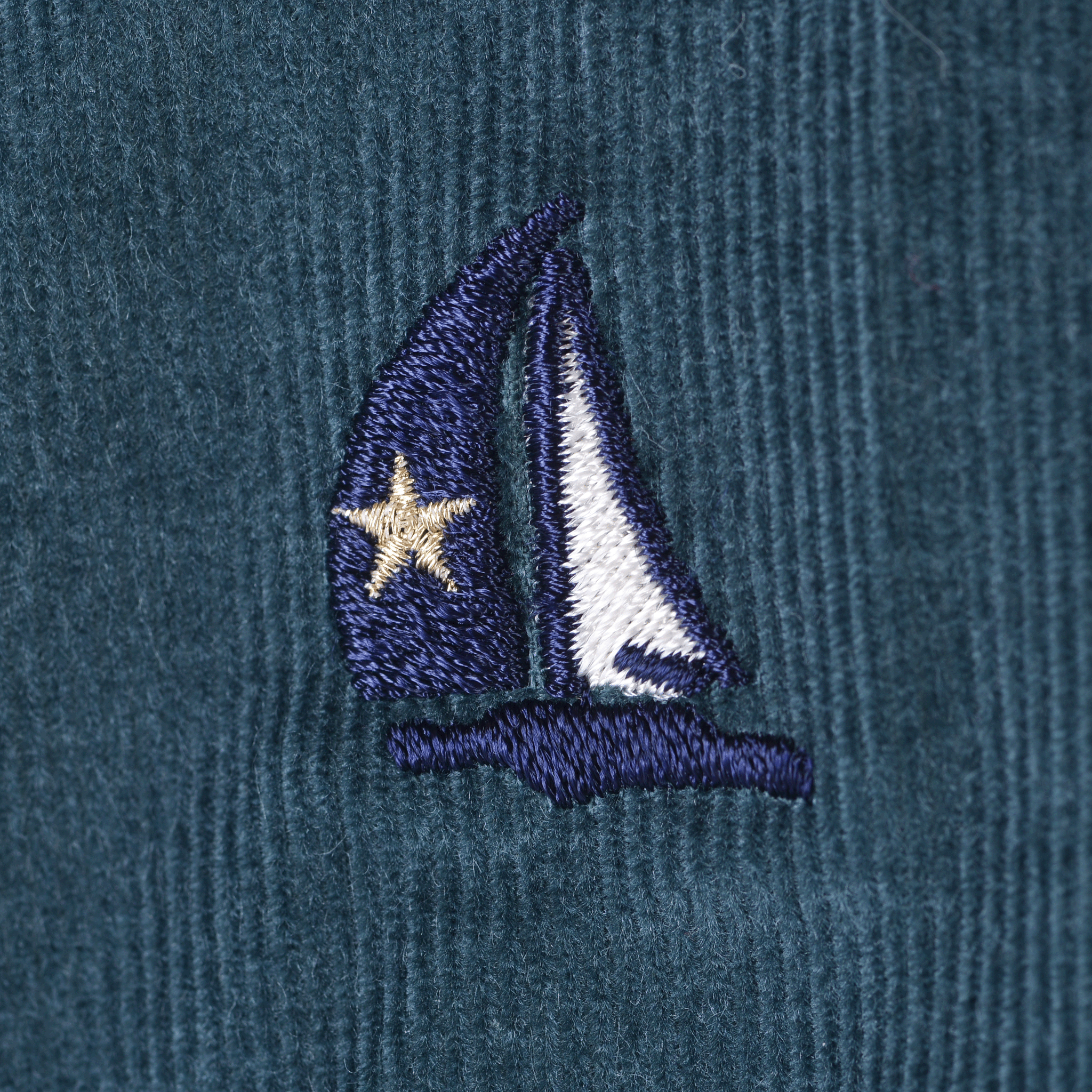 Long-sleeved button-down shirt 25224060