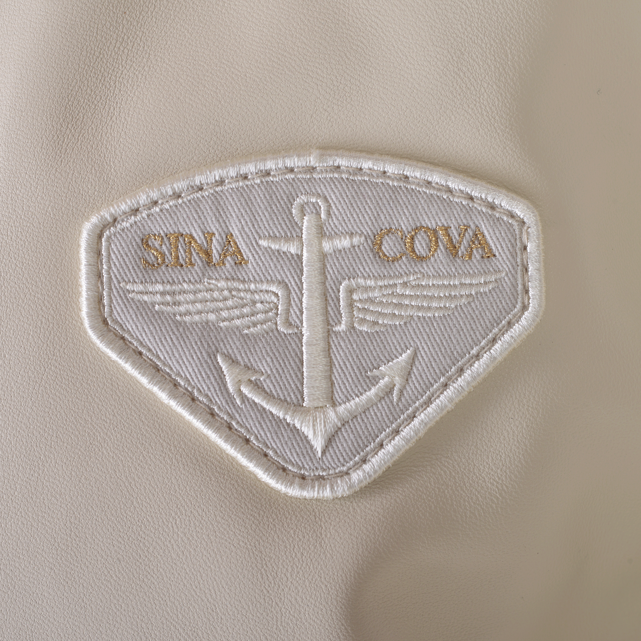 フード付きレザージャケット 25223910