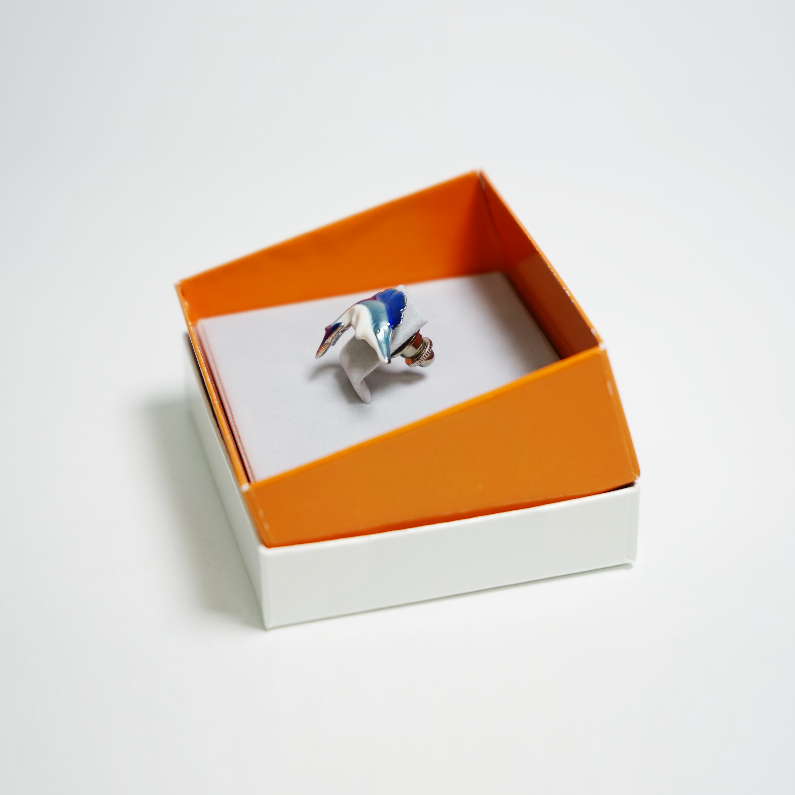 ラペルピン カジキ 57001100